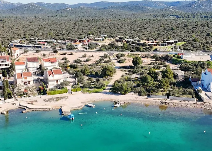 By The Sea Pirovac, Sibenik - 15403 * 피로바츠