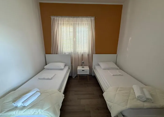 By The Sea Pirovac, Sibenik - 15403 Apartman *